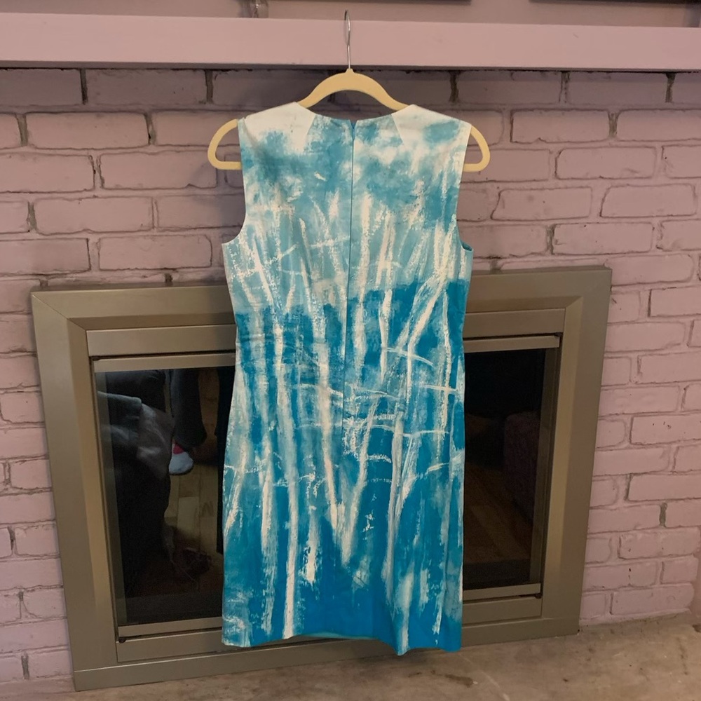 Elie Tahari Blue and White Sleeveless Stretch Dress - Picture 4 of 8
